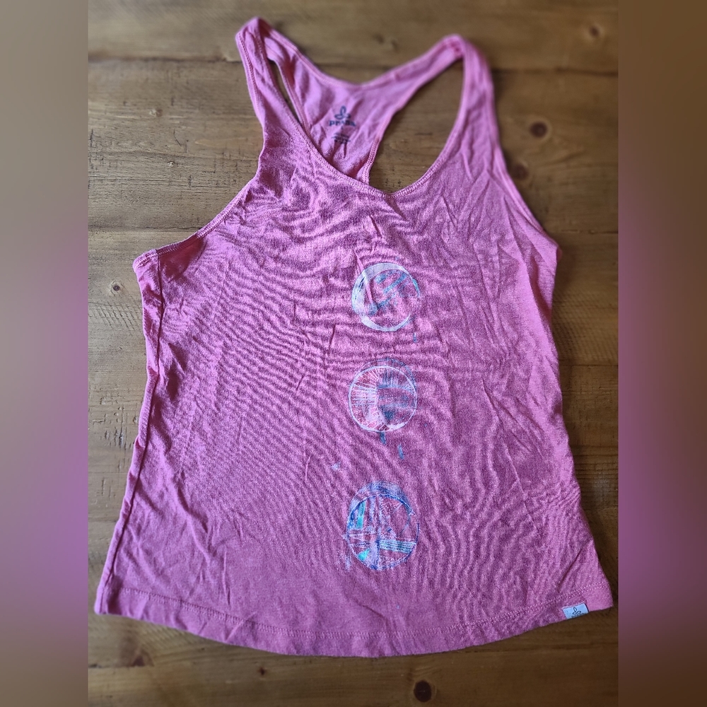 🌙 PRANA Tank top. Artsy celestial Moon graphics. Women’s size S